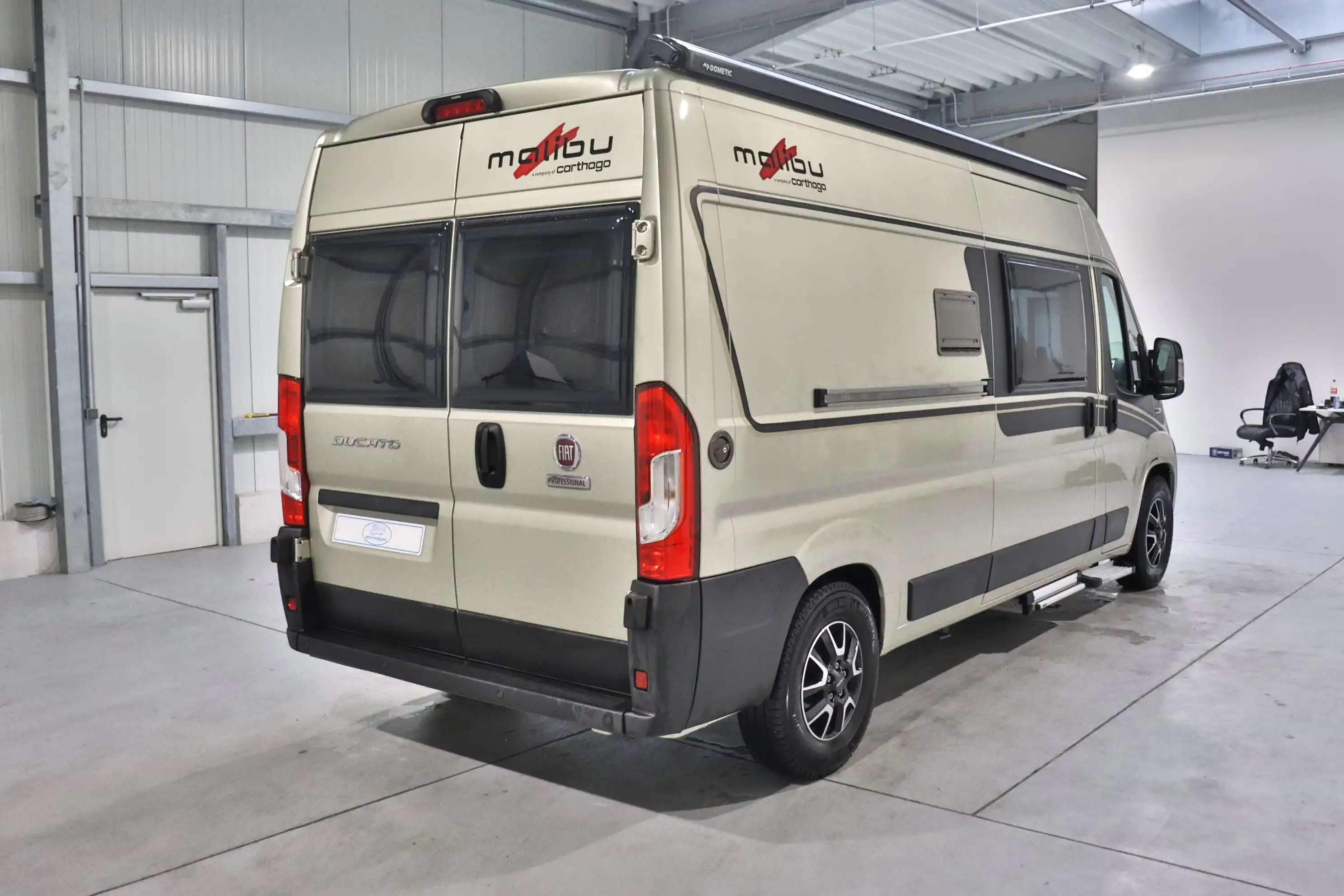 CARTHAGO Malibu Van 600